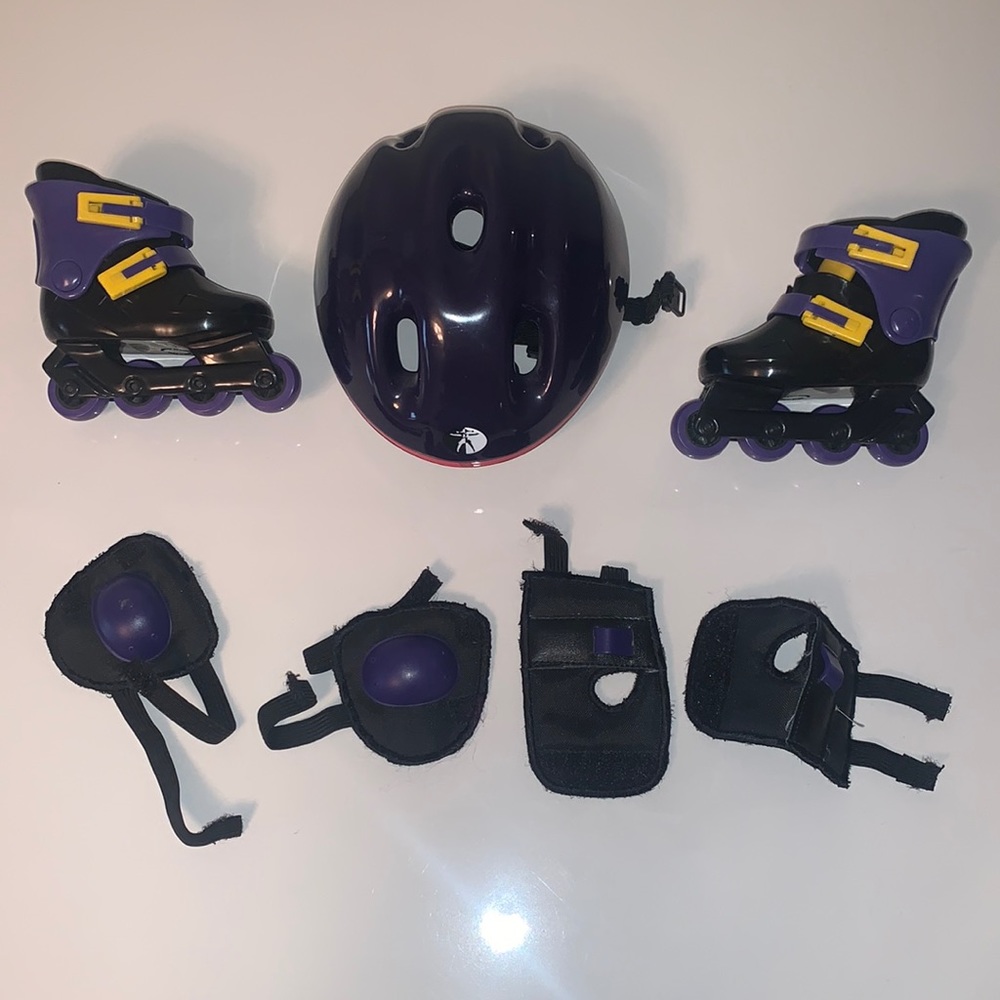 American Girl Rollerblading Set